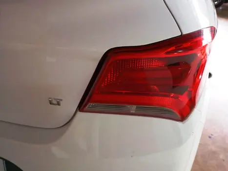 CHEVROLET Onix Hatch 1.4 4P FLEX LT, Foto 5 CHEVROLET Onix Hatch 1.4 4P FLEX LT, Foto 5