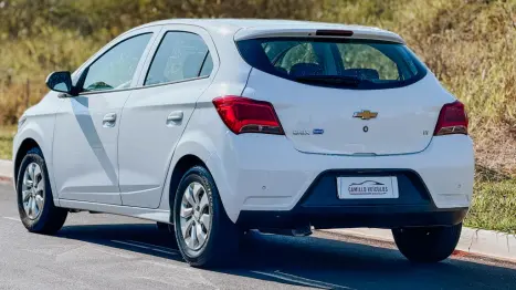 CHEVROLET Onix Hatch 1.0 12V 4P FLEX LT, Foto 4