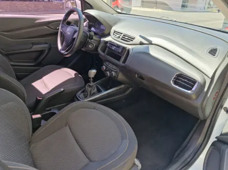 CHEVROLET Onix Hatch 1.4 4P FLEX LT, Foto 6 CHEVROLET Onix Hatch 1.4 4P FLEX LT, Foto 6