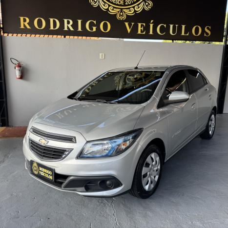 CHEVROLET Onix Hatch 1.4 4P FLEX LT, Foto 2