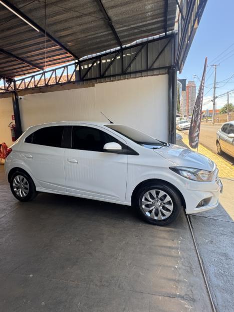 CHEVROLET Onix Hatch 1.4 4P FLEX LT, Foto 1