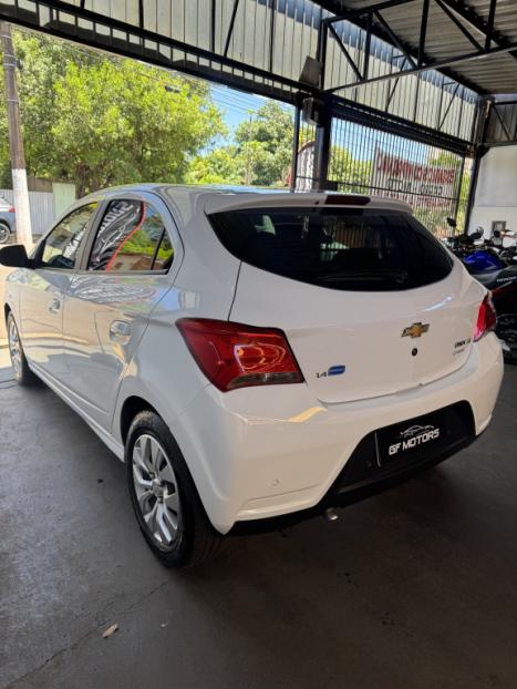 CHEVROLET Onix Hatch 1.4 4P FLEX LT, Foto 8