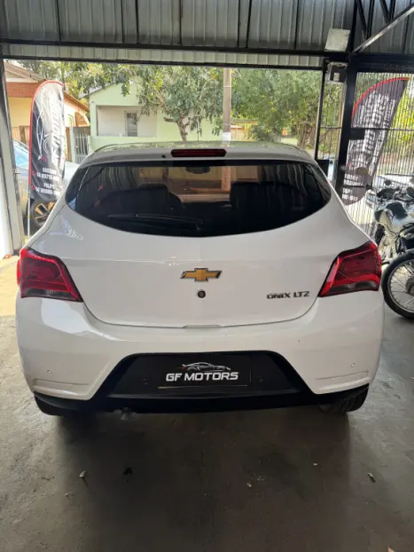 CHEVROLET Onix Hatch 1.4 4P FLEX LTZ AUTOMTICO, Foto 11