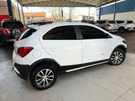 CHEVROLET Onix Hatch 1.4 4P FLEX ACTIV AUTOMTICO, Foto 3