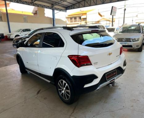 CHEVROLET Onix Hatch 1.4 4P FLEX ACTIV AUTOMTICO, Foto 4