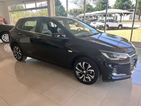CHEVROLET Onix Hatch 1.0 12V 4P FLEX PREMIER TURBO AUTOMÁTICO, Foto 2 CHEVROLET Onix Hatch 1.0 12V 4P FLEX PREMIER TURBO AUTOMÁTICO, Foto 2