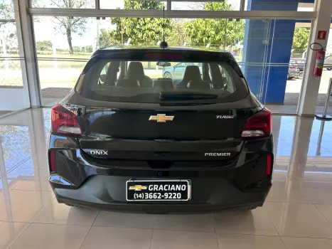 CHEVROLET Onix Hatch 1.0 12V 4P FLEX PREMIER TURBO AUTOMÁTICO, Foto 4 CHEVROLET Onix Hatch 1.0 12V 4P FLEX PREMIER TURBO AUTOMÁTICO, Foto 4