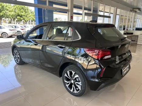 CHEVROLET Onix Hatch 1.0 12V 4P FLEX PREMIER TURBO AUTOMÁTICO, Foto 6 CHEVROLET Onix Hatch 1.0 12V 4P FLEX PREMIER TURBO AUTOMÁTICO, Foto 6