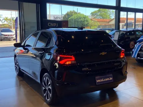 CHEVROLET Onix Hatch 1.0 12V 4P FLEX PREMIER 2 TURBO AUTOMTICO, Foto 11