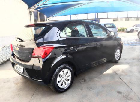 CHEVROLET Onix Hatch 1.0 4P FLEX LT, Foto 4