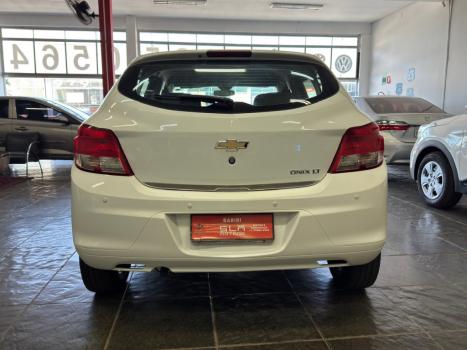 CHEVROLET Onix Hatch 1.0 4P FLEX LT, Foto 5