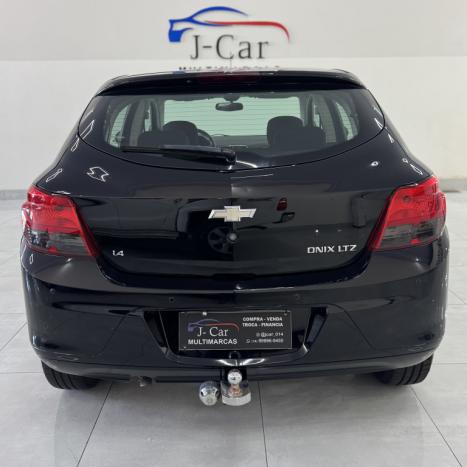 CHEVROLET Onix Hatch 1.4 4P FLEX LTZ, Foto 5