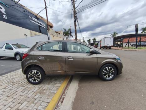 CHEVROLET Onix Hatch 1.4 4P FLEX LTZ AUTOM�TICO, Foto 6