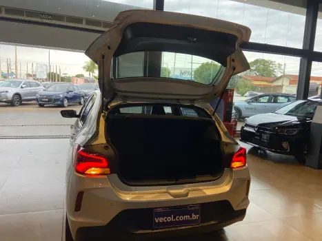 CHEVROLET Onix Hatch 1.0 12V 4P FLEX PREMIER 2 TURBO AUTOM�TICO, Foto 12