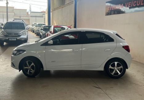 CHEVROLET Onix Hatch 1.4 4P FLEX LTZ AUTOMÁTICO, Foto 2 CHEVROLET Onix Hatch 1.4 4P FLEX LTZ AUTOMÁTICO, Foto 2