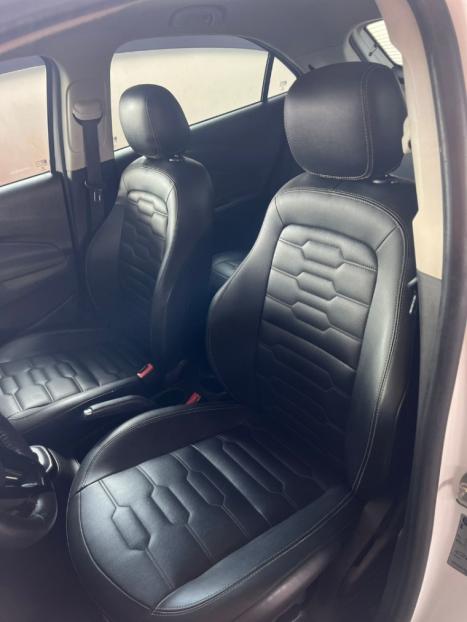 CHEVROLET Onix Hatch 1.4 4P FLEX LTZ AUTOMÁTICO, Foto 6 CHEVROLET Onix Hatch 1.4 4P FLEX LTZ AUTOMÁTICO, Foto 6