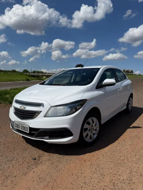 CHEVROLET Onix Hatch 1.4 4P FLEX LT, Foto 1