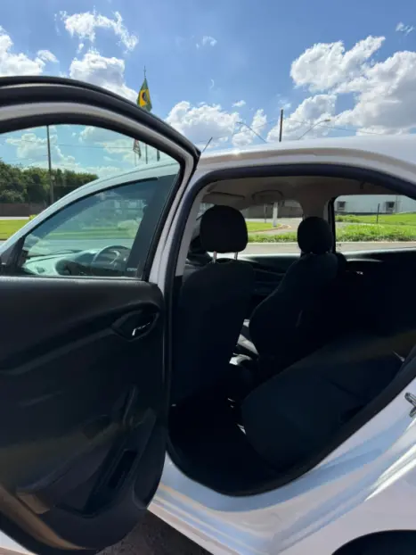 CHEVROLET Onix Hatch 1.4 4P FLEX LT, Foto 4