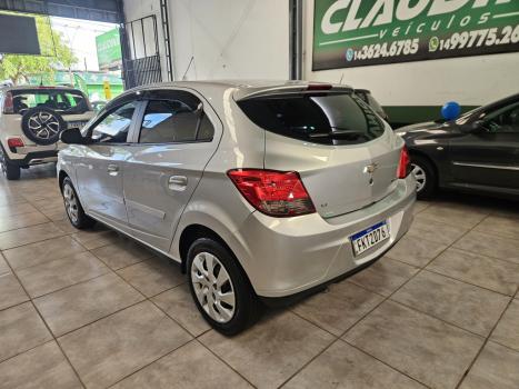 CHEVROLET Onix Hatch 1.4 4P FLEX LT, Foto 2