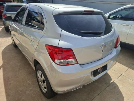 CHEVROLET Onix Hatch 1.0 12V 4P FLEX LT, Foto 4