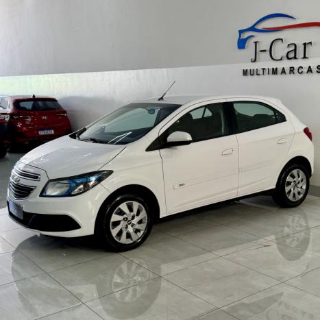 CHEVROLET Onix Hatch 1.4 4P FLEX LT, Foto 3