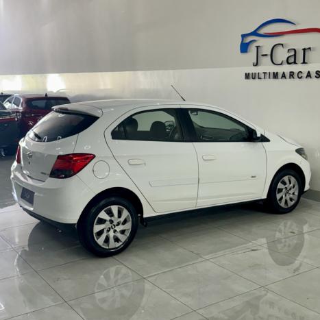 CHEVROLET Onix Hatch 1.4 4P FLEX LT, Foto 6