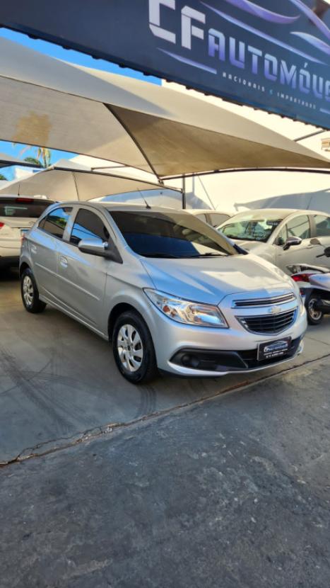 CHEVROLET Onix Hatch 1.0 4P FLEX LT, Foto 1