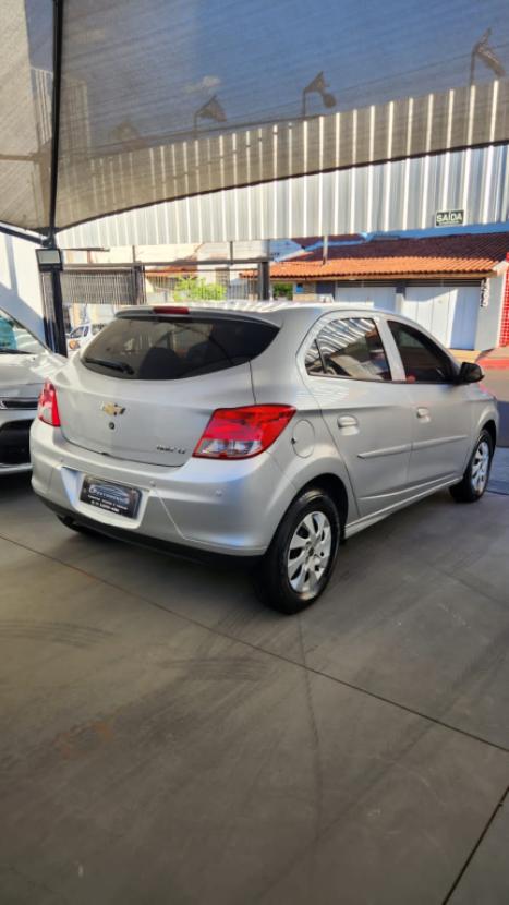 CHEVROLET Onix Hatch 1.0 4P FLEX LT, Foto 2