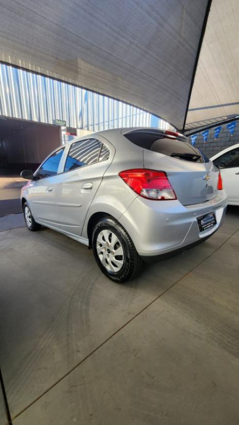 CHEVROLET Onix Hatch 1.0 4P FLEX LT, Foto 8