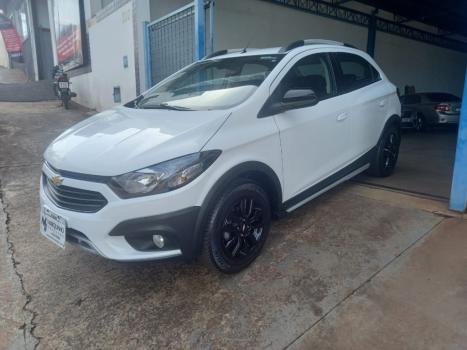 CHEVROLET Onix Hatch 1.4 4P FLEX ACTIV AUTOMTICO, Foto 2