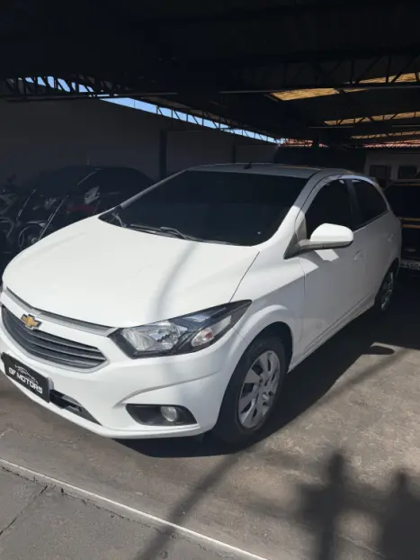 CHEVROLET Onix Hatch 1.4 4P FLEX LT, Foto 1