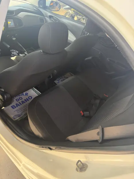 CHEVROLET Onix Hatch 1.4 4P FLEX LT, Foto 6