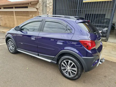 CHEVROLET Onix Hatch 1.4 4P FLEX ACTIV, Foto 3