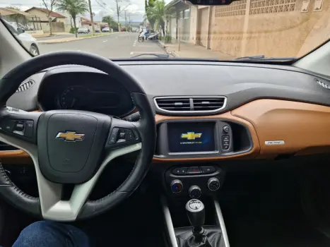 CHEVROLET Onix Hatch 1.4 4P FLEX ACTIV, Foto 6