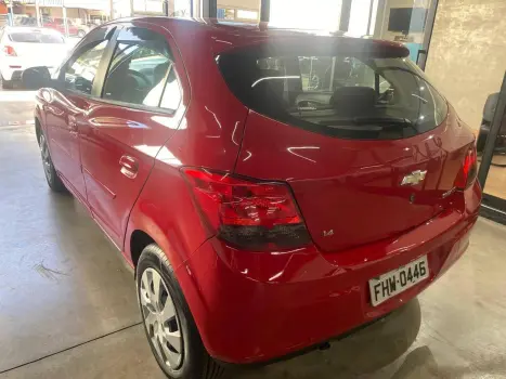CHEVROLET Onix Hatch 1.4 4P FLEX LT, Foto 10