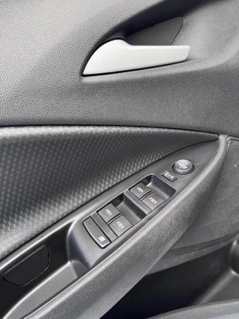 CHEVROLET Onix Hatch 1.0 4P FLEX LTZ TURBO AUTOMTICO, Foto 16