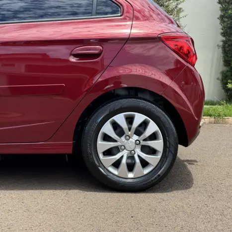 CHEVROLET Onix Hatch 1.4 4P FLEX LT, Foto 10