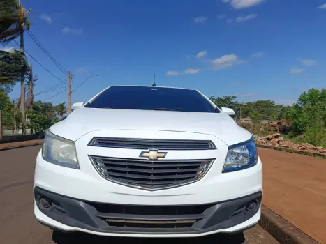 CHEVROLET Onix Hatch 1.4 4P FLEX LT, Foto 1