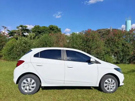 CHEVROLET Onix Hatch 1.4 4P FLEX LT, Foto 4