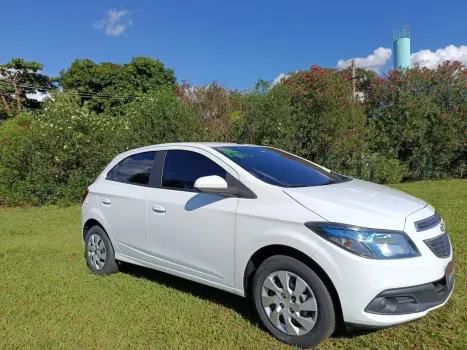 CHEVROLET Onix Hatch 1.4 4P FLEX LT, Foto 7