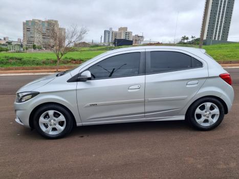 CHEVROLET Onix Hatch 1.4 4P FLEX LT, Foto 4