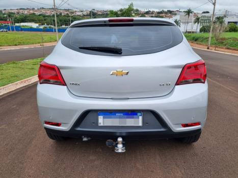 CHEVROLET Onix Hatch 1.4 4P FLEX LT, Foto 2