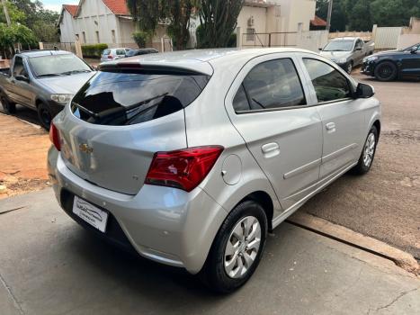 CHEVROLET Onix Hatch 1.0 4P FLEX LT, Foto 3