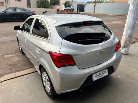 CHEVROLET Onix Hatch 1.0 4P FLEX LT, Foto 4