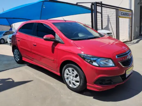 CHEVROLET Onix Hatch 1.4 4P FLEX LT, Foto 3