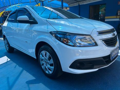 CHEVROLET Onix Hatch 1.4 4P FLEX LT, Foto 5