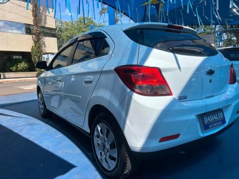 CHEVROLET Onix Hatch 1.4 4P FLEX LT, Foto 12