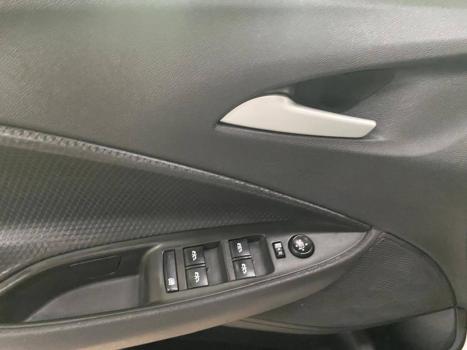 CHEVROLET Onix Hatch 1.0 12V 4P FLEX LT TURBO, Foto 9