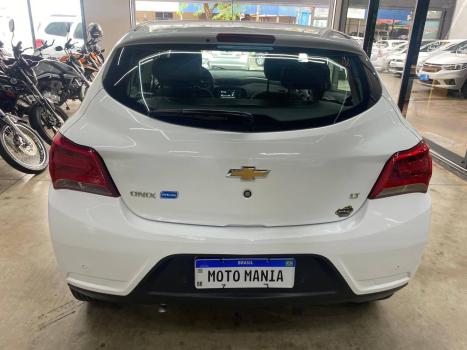 CHEVROLET Onix Hatch 1.0 12V 4P FLEX LT, Foto 12