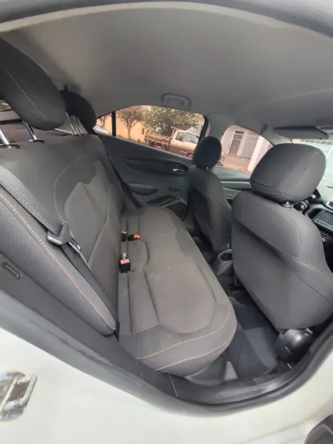 CHEVROLET Onix Hatch 1.4 4P FLEX LT, Foto 6